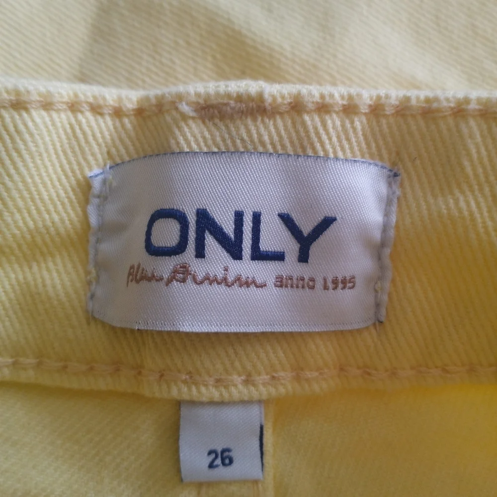 Asos Only High Rise Wide Leg Boho Butter Yellow Distressed Hippie Flare Jeans 26